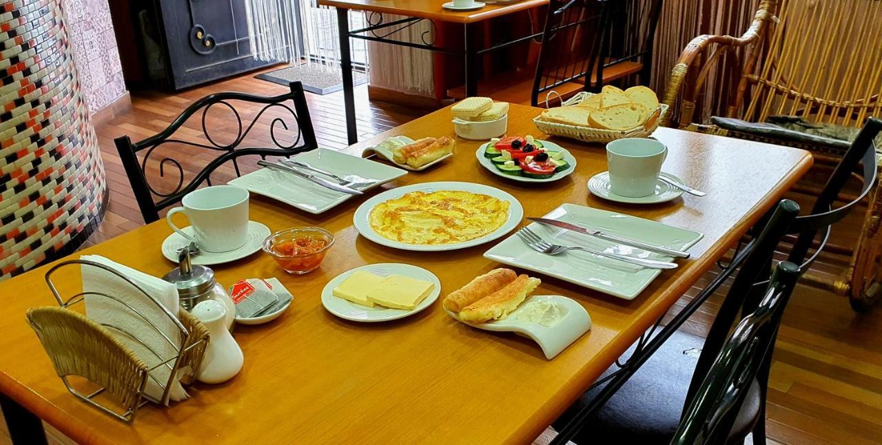 Dzveli Batumi Hotel Ngoại thất bức ảnh
