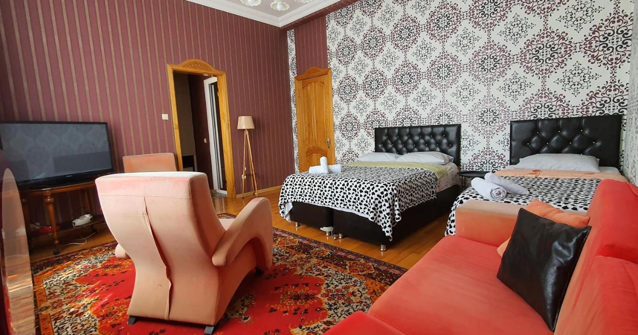 Dzveli Batumi Hotel Ngoại thất bức ảnh