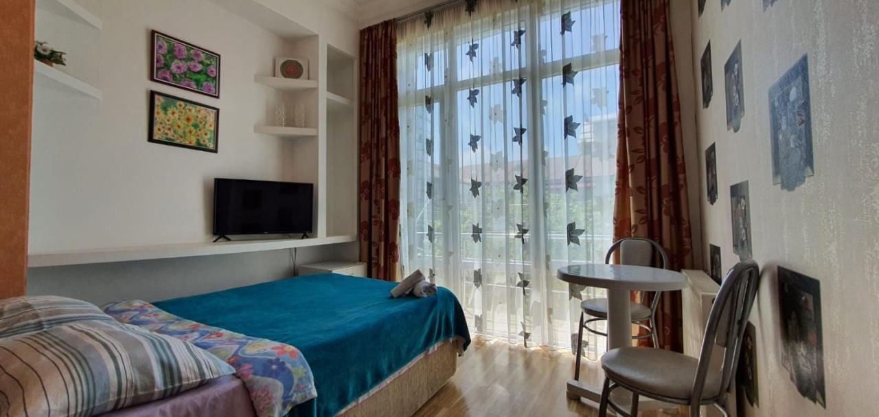 Dzveli Batumi Hotel Ngoại thất bức ảnh
