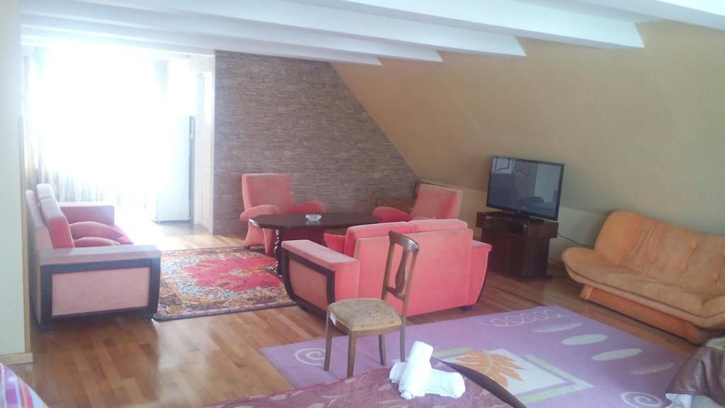Dzveli Batumi Hotel Ngoại thất bức ảnh