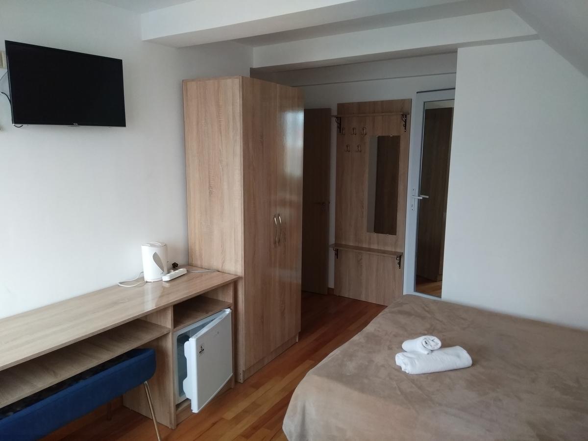 Dzveli Batumi Hotel Ngoại thất bức ảnh