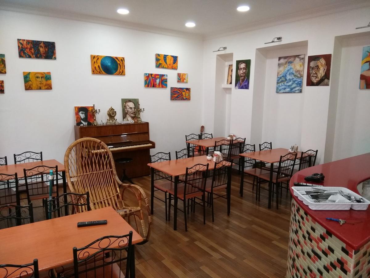 Dzveli Batumi Hotel Ngoại thất bức ảnh