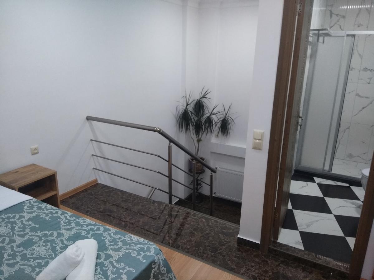 Dzveli Batumi Hotel Ngoại thất bức ảnh