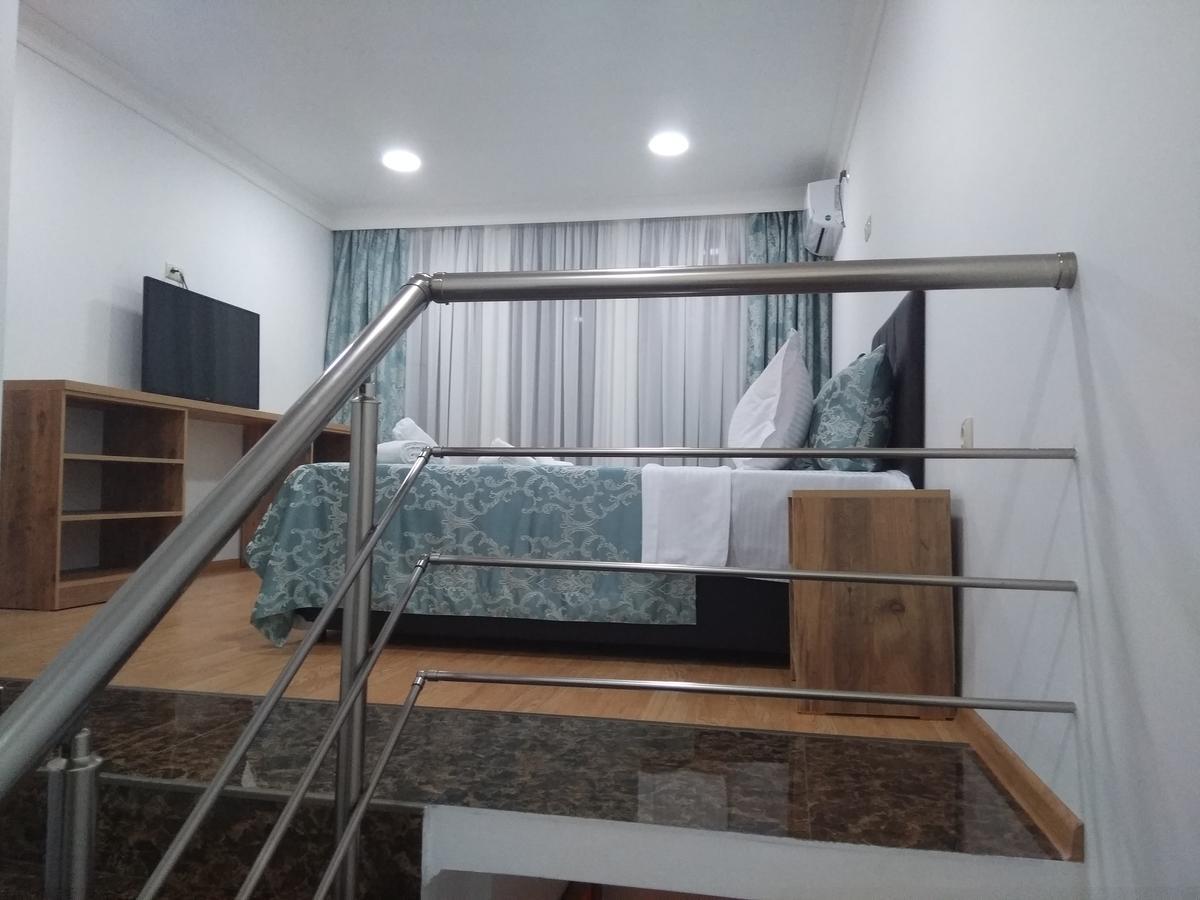 Dzveli Batumi Hotel Ngoại thất bức ảnh