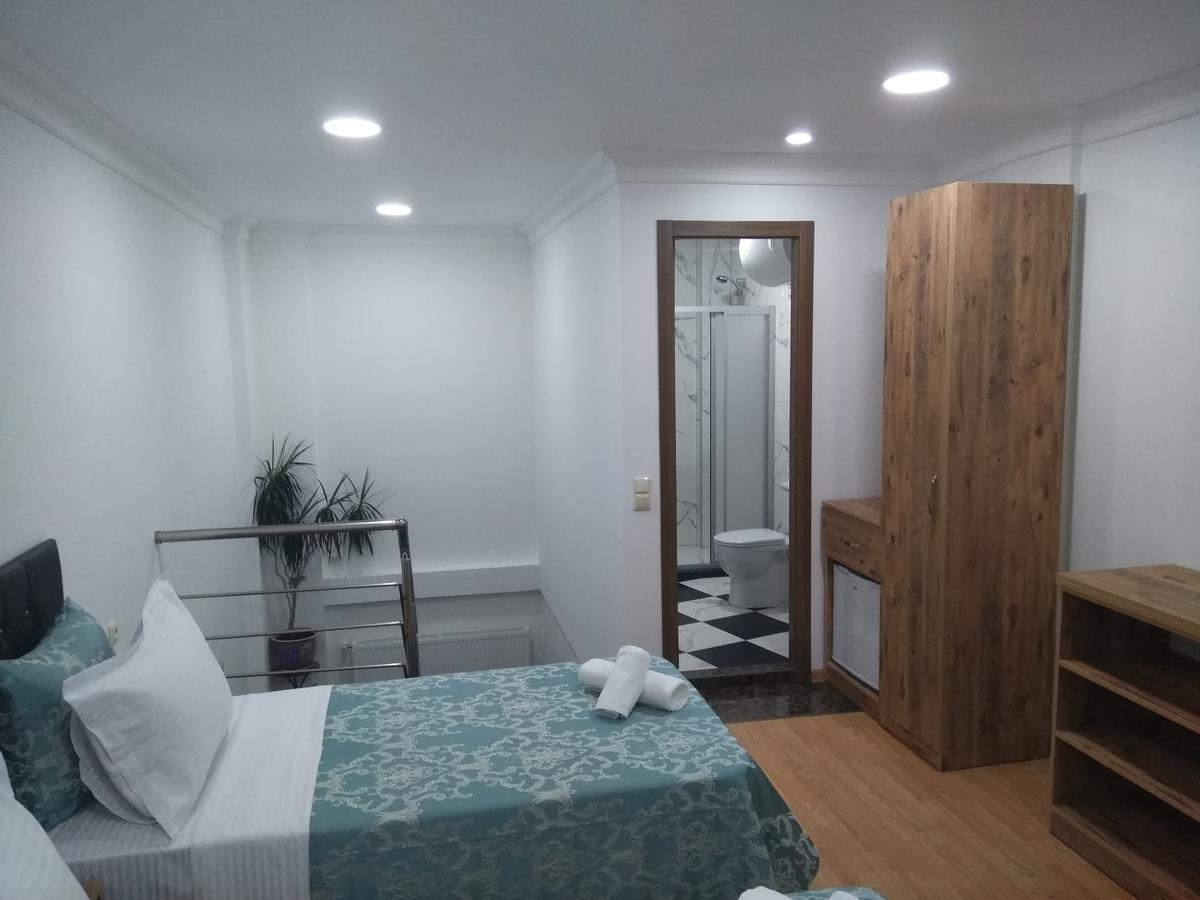 Dzveli Batumi Hotel Ngoại thất bức ảnh
