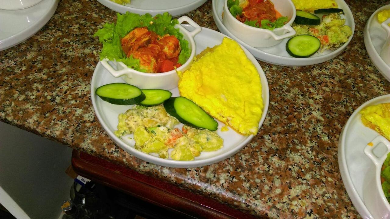 Dzveli Batumi Hotel Ngoại thất bức ảnh